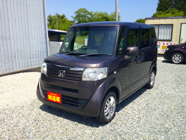 N-BOX GLパッケージ ４ＷＤ【サンキューコーナー】新品タイヤ＆新品バッテリー付 外部保証３年 車検２年 修復履歴無し ナビ スマートキー 左側パワースライドドア タイミングチェーン 福島県内＆宮城県内陸送無料のサムネイル
