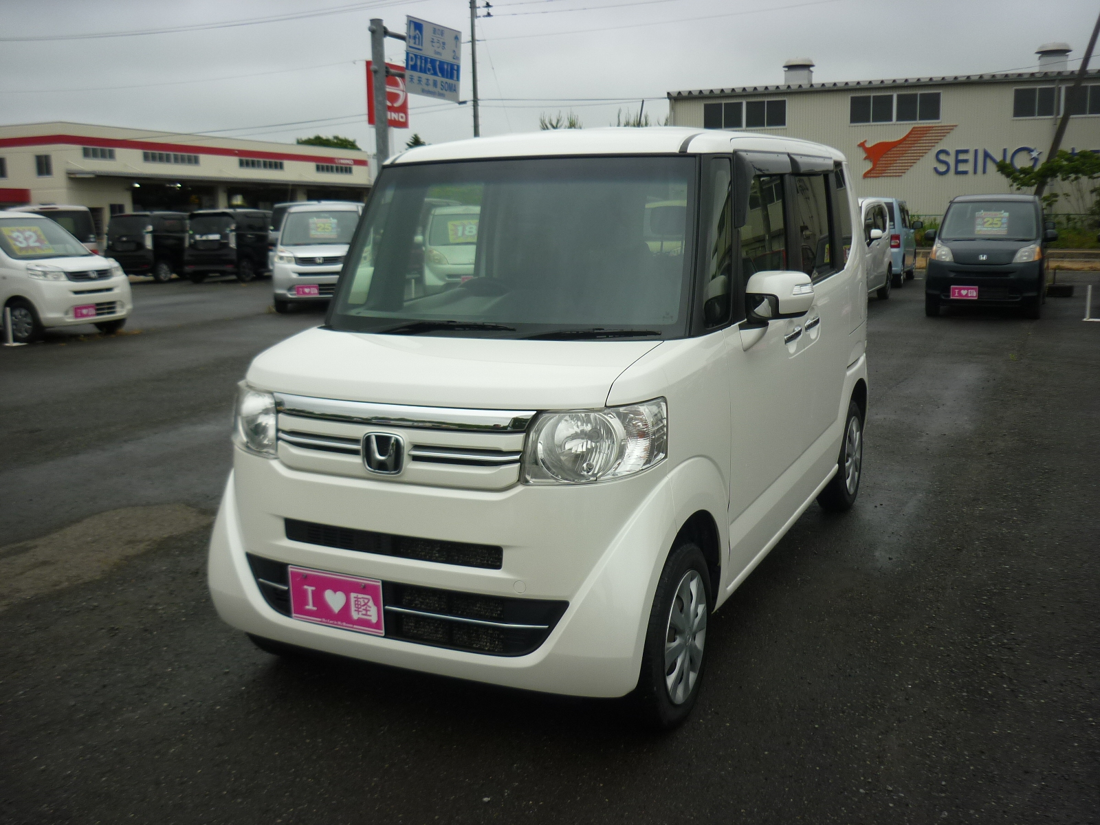 格安車N BOX G・Lパッケージ タイヤ＆バッテリー現状 車検2年付  オートマ 4WD バックカメラ付 ETC付 左側電動スライド ファンベルト・CVTフルード交換済み タイミングチェーンのサムネイル