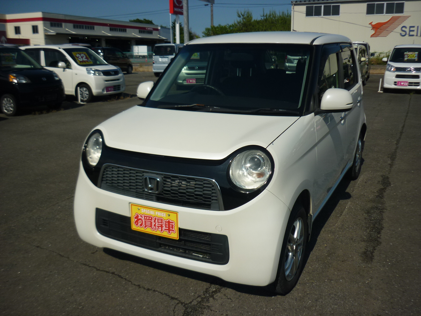 格安車N ONE ツアラー・Lパッケージ タイヤ＆バッテリー現状 車検2年付  オートマ ターボ 4WD バックカメラ付 ファンベルト・CVTフルード交換済み タイミングチェーンのサムネイル