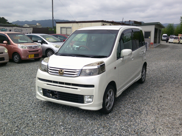 ライフ ＤＩＶＡ スマートスタイル ４WD 《低価格車コーナー》 車検２年付、自社保証付、登録諸費用・R券込み、タイヤ＆バッテリー現状、店頭お渡し／ナビ バックカメラ タイミングベルト交換済みのサムネイル